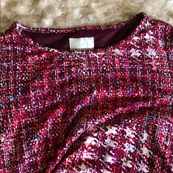 Flattering Donna Morgan dress - Picture 2 of 6